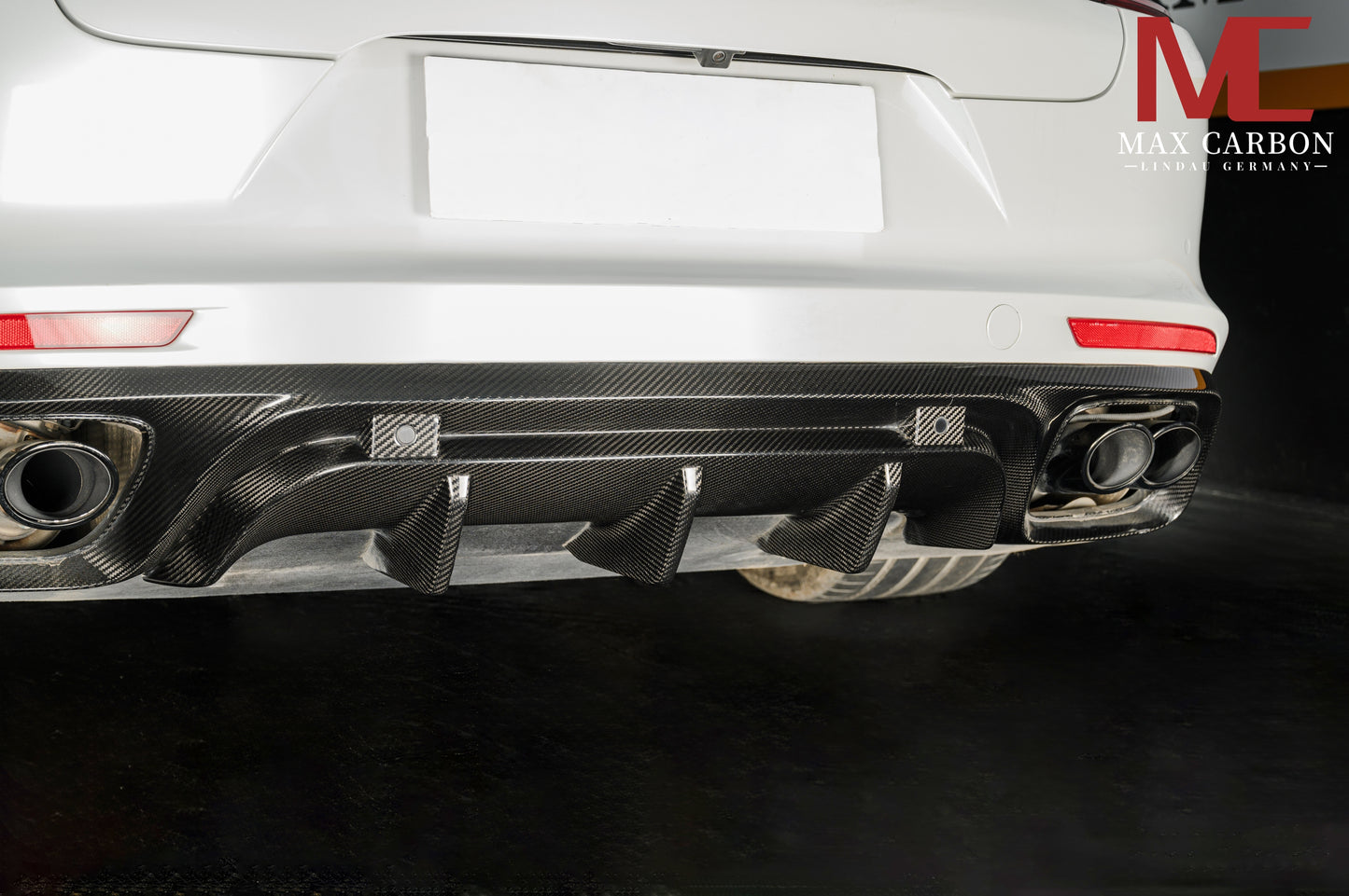 MAX CARBON DRY CARBON rear diffuser suitable for Porsche Panamera 971 971.1 971.2