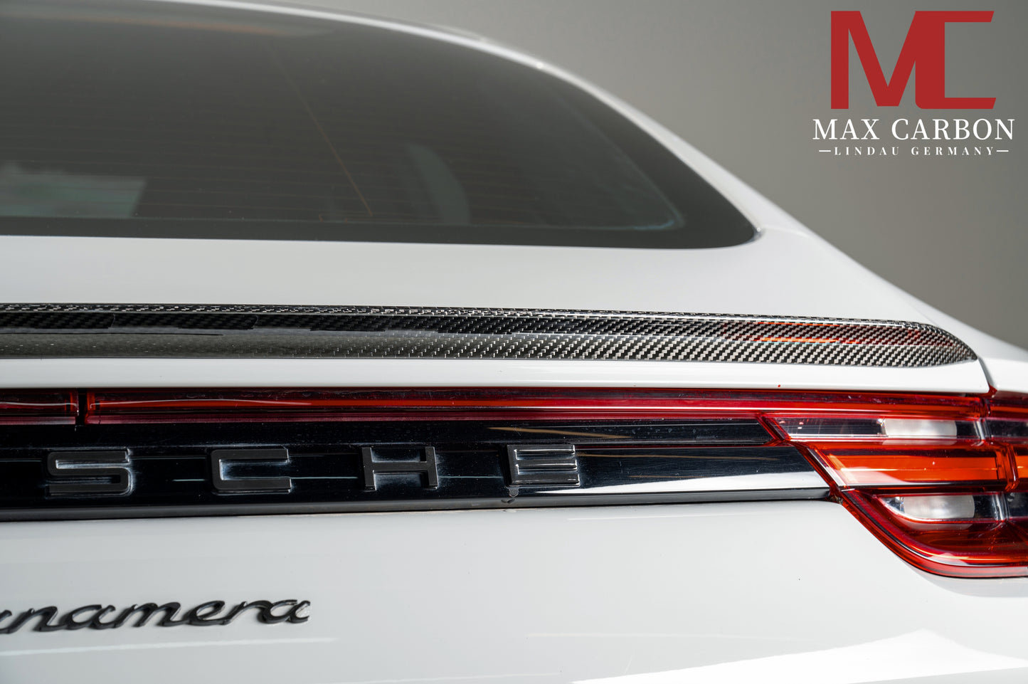 MAX CARBON DRY Carbon rear lip spoiler suitable for Porsche Panamera 971, 4S
