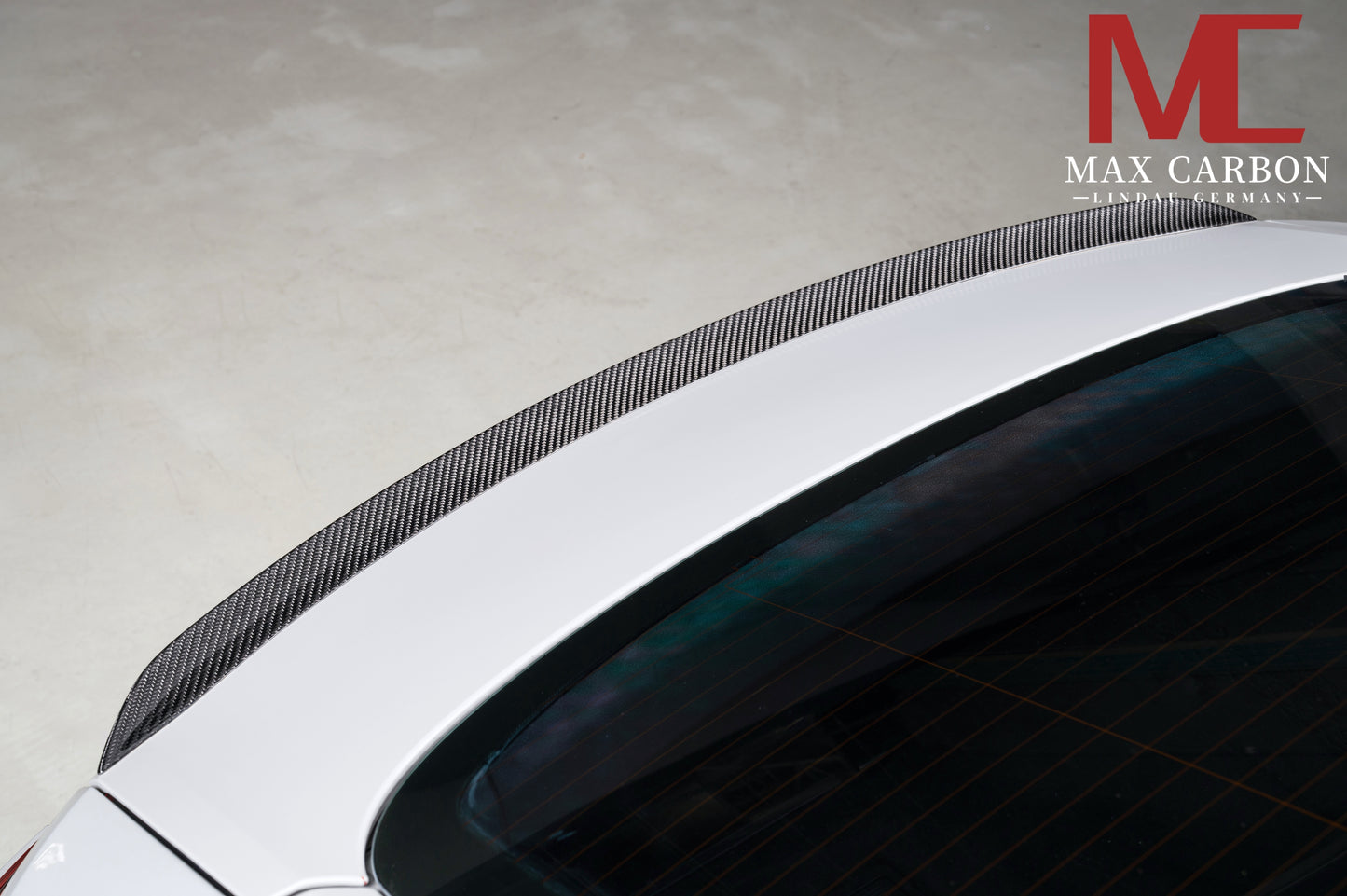 MAX CARBON DRY Carbon rear lip spoiler suitable for Porsche Panamera 971, 4S